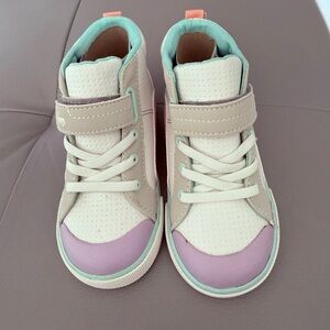 See Kai Run Cream Kids Sneakers
